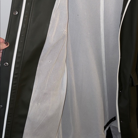 LEVI’S Raincoat - Picture 6 of 7